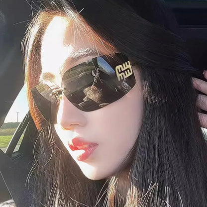 Gafas sin montura de lujo de Metal Funky para mujer, gafas clásicas con remaches de diseñador de marca, gafas de curvas con gradiente rectangular para mujer