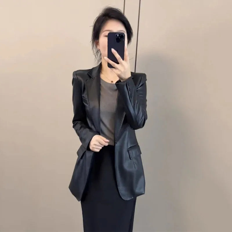 Chaqueta de cuero negro de gama alta para mujer, chaqueta de traje de cuero PU ajustada a la moda para primavera y otoño, ropa de motocicleta 2026