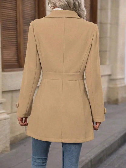 Plus size elegant wool coat for autumn and winter: lapel, button detail, fitted