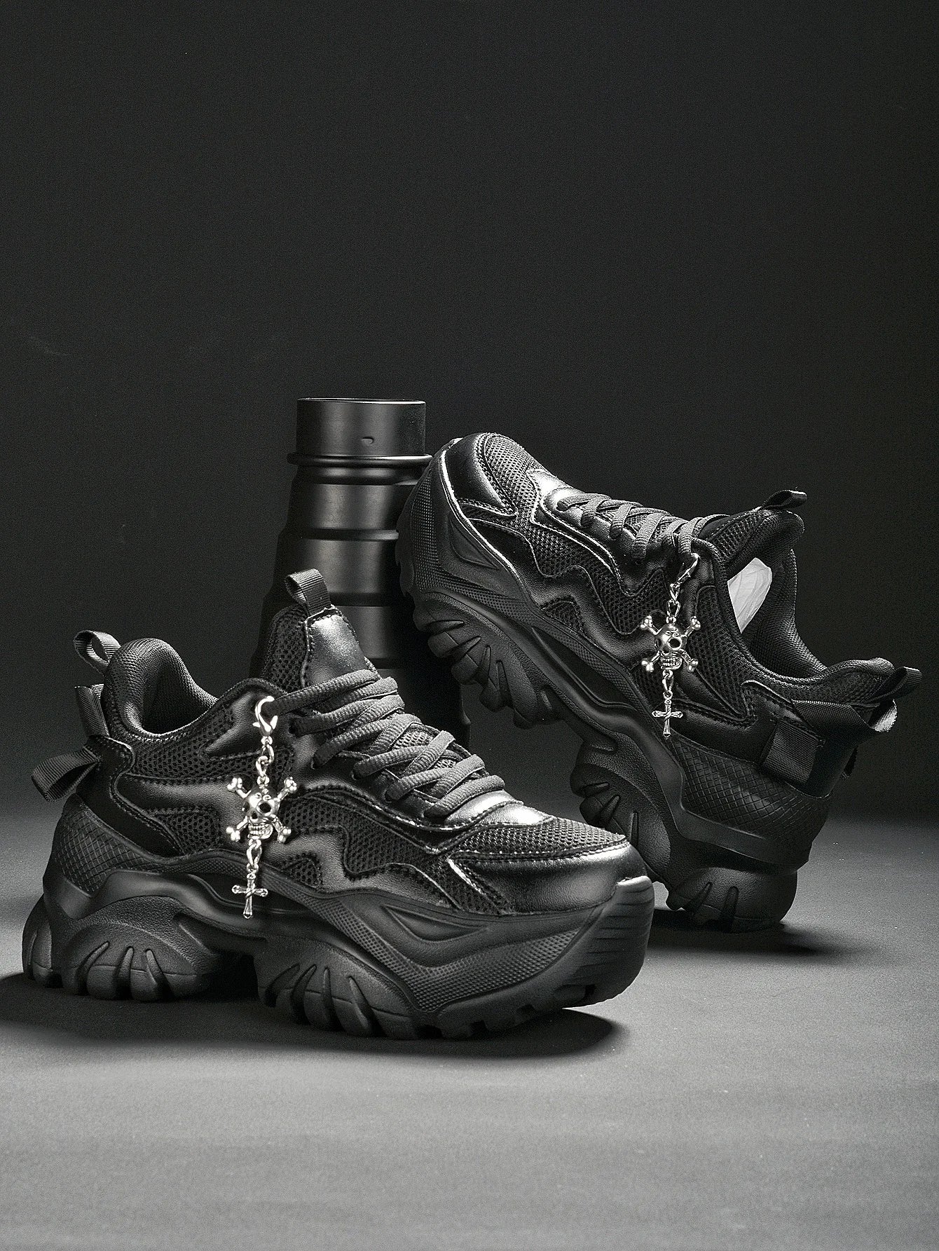 Zapatos vulcanizados informales para mujer, zapatillas ligeras con plataforma negra y tacones altos, estilo punk de Halloween para mujer