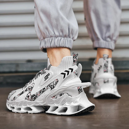 Luxury sports sneakers for women and men, casual training shoes, breathable, fashionable running loafers.