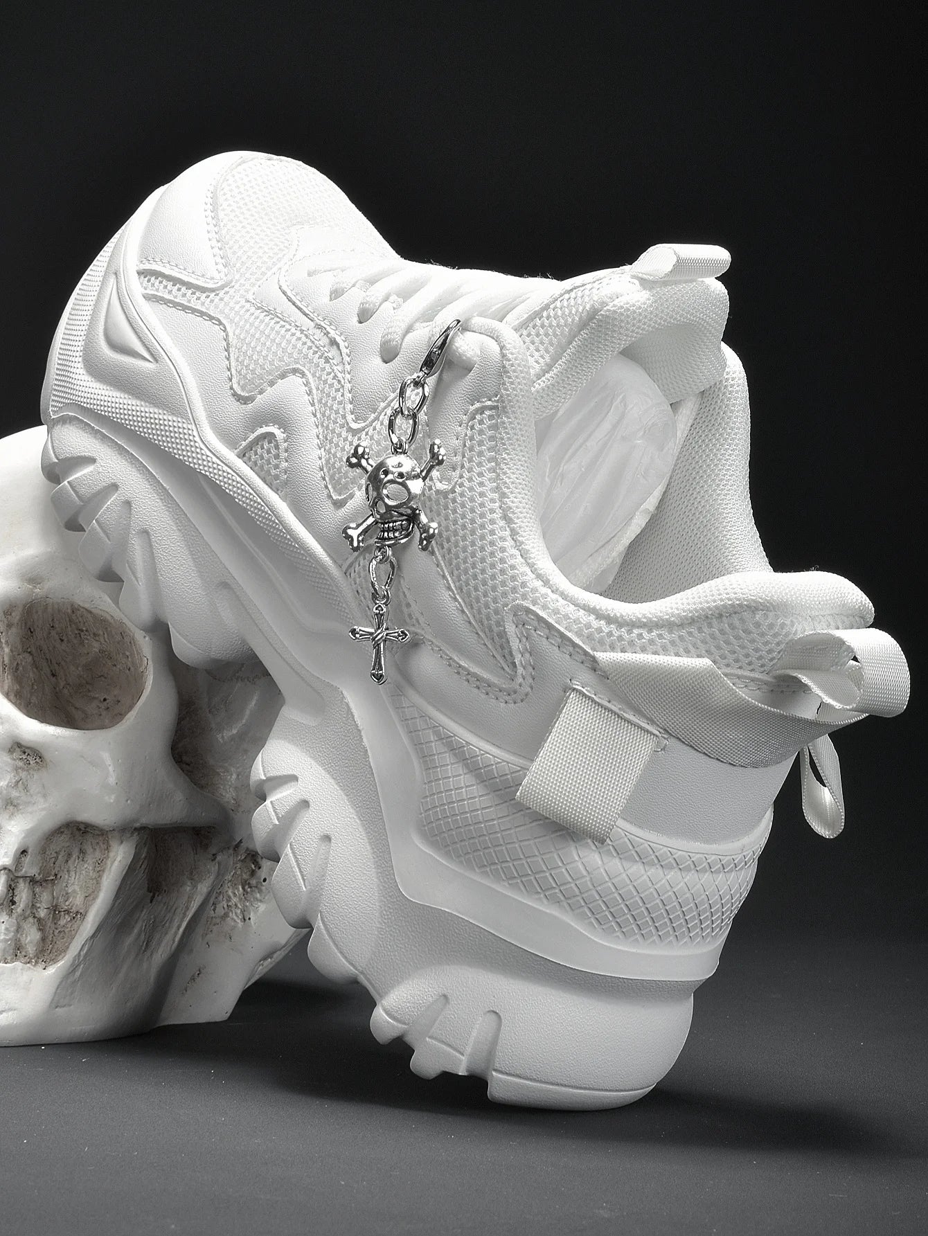 Zapatos vulcanizados informales para mujer, zapatillas ligeras con plataforma negra y tacones altos, estilo punk de Halloween para mujer