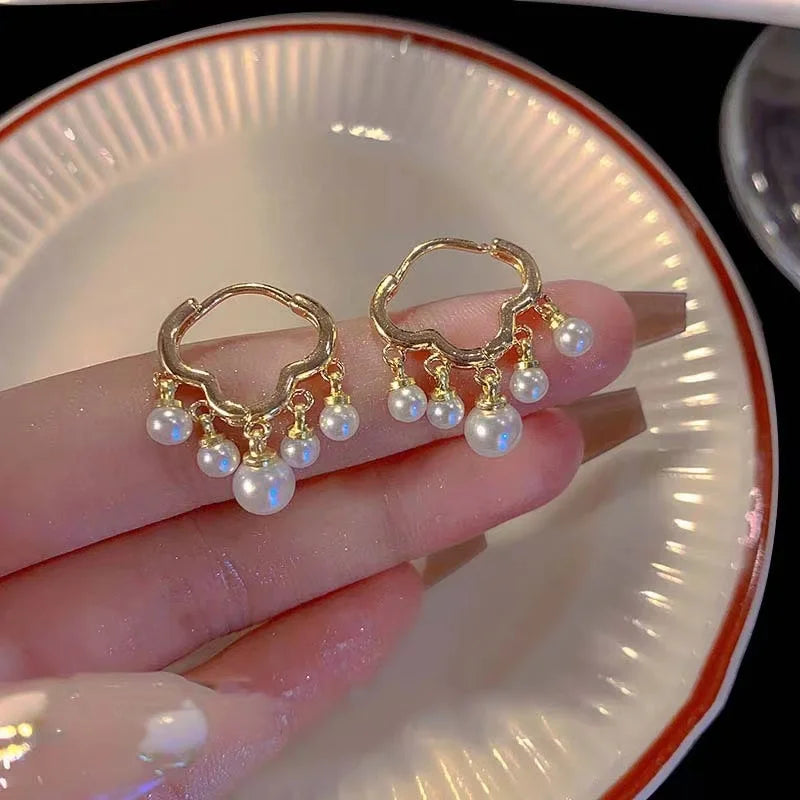 2023 New Fashion Trend Unique Design Elegant Delicate Lightweight Luxury Pearl Tassel Earrings High Jewelry Party Favors for Women