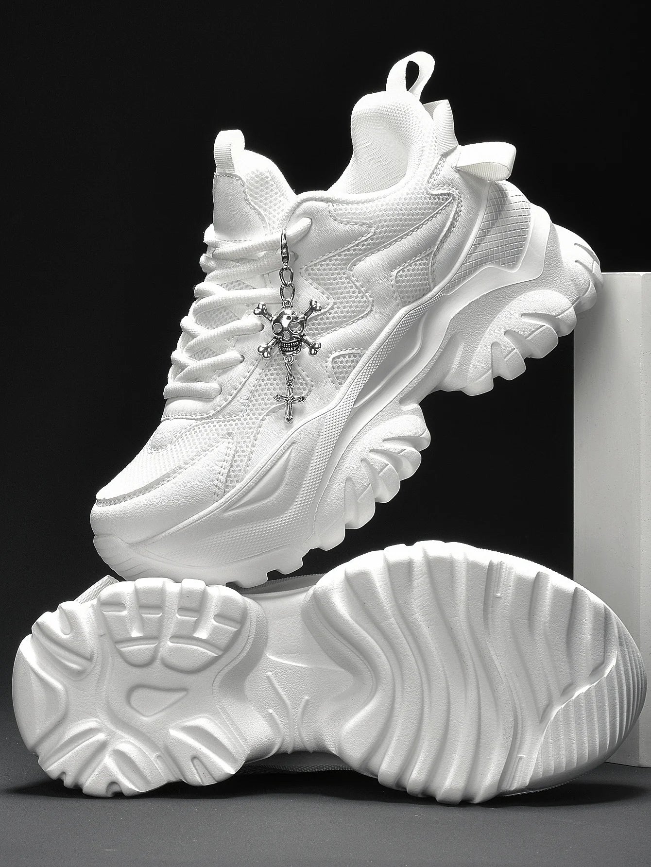 Zapatos vulcanizados informales para mujer, zapatillas ligeras con plataforma negra y tacones altos, estilo punk de Halloween para mujer