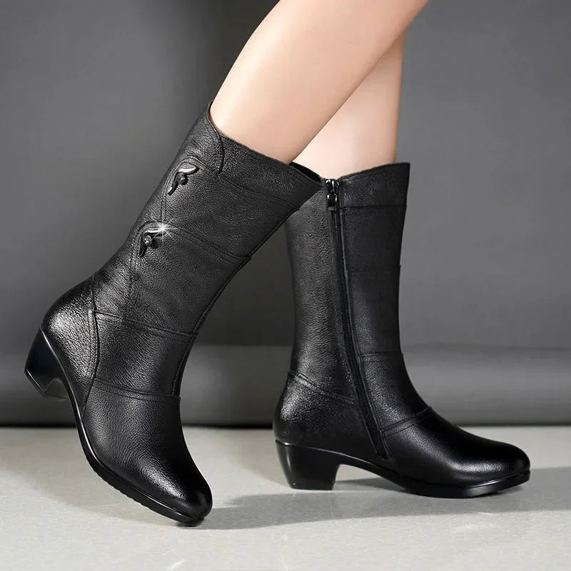 Botas de invierno para Mujer, Botas de nieve cálidas de felpa, Botas de tacón alto a media pantorrilla a la moda para Mujer, Botas de cuero de alta calidad para Mujer