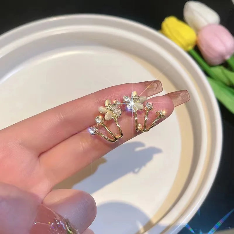 2023 New Fashion Trend Unique Design Elegant Delicate Lightweight Luxury Pearl Tassel Earrings High Jewelry Party Favors for Women