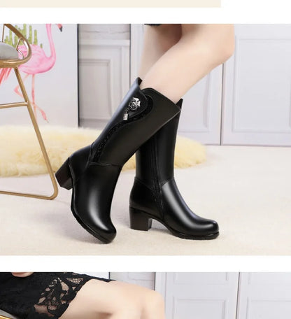 Botas de invierno para Mujer, Botas de nieve cálidas de felpa, Botas de tacón alto a media pantorrilla a la moda para Mujer, Botas de cuero de alta calidad para Mujer