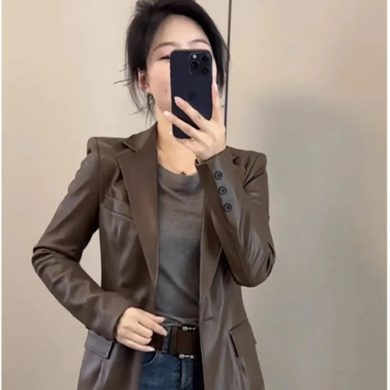 Chaqueta de cuero negro de gama alta para mujer, chaqueta de traje de cuero PU ajustada a la moda para primavera y otoño, ropa de motocicleta 2026