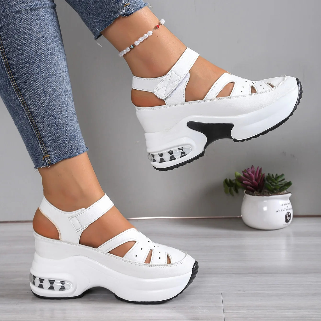 Nuevas sandalias de verano con punta cerrada para mujer, Zapatos informales de talla grande a la moda, nuevas sandalias de plataforma cómodas y ligeras con agujeros, Zapatos